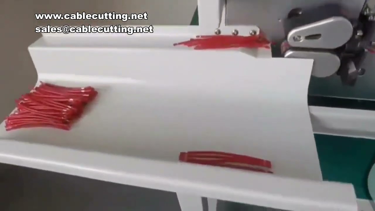 Macchina automatica per taglio e spellatura cavi unipolari 1-10mm² con schermo touch