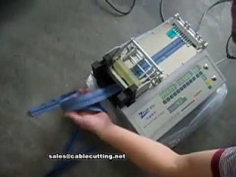Macchina per taglio cerniere in plastica Etal – Precisione industriale