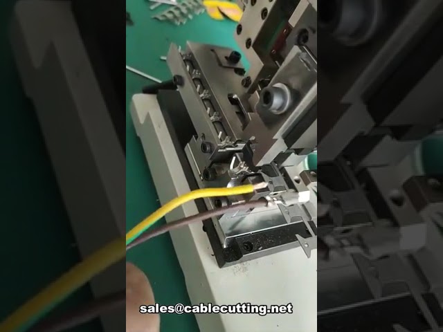 Applicatore pneumatico TA-20F per terminali a bandiera - Crimpatura automatica europea