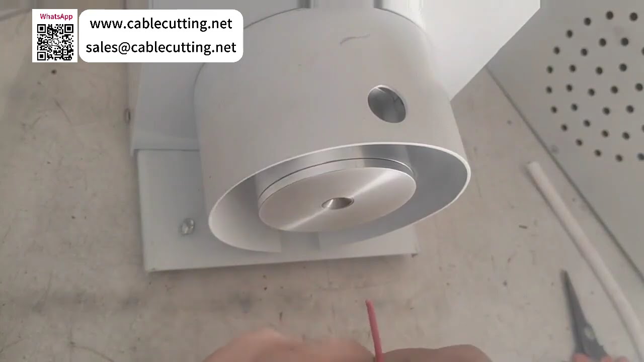 Macchina elettrica per spelatura e attorcigliatura cavi: filo 16 AWG a 5 mm