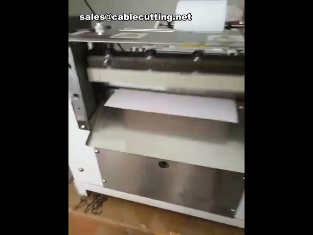 Macchina automatica per taglio nastri – Taglio preciso di nastri in tessuto